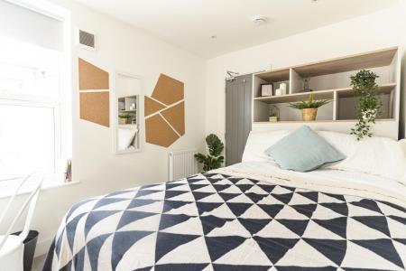 5 bedroom Terraced House to let in Eton Road, Southsea, Portsmouth, PO5