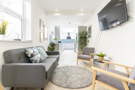 5 bedroom Terraced House to let in Eton Road, Southsea, Portsmouth, PO5
