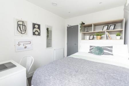 5 bedroom Terraced House to let in Eton Road, Southsea, Portsmouth, PO5