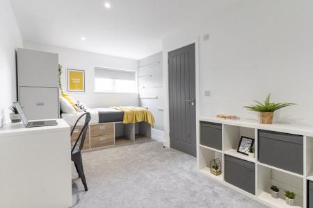 7 bedroom Terraced House to let in Fawcett Road, Southsea, Portsmouth, PO4