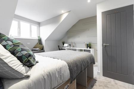 7 bedroom Terraced House to let in Fawcett Road, Southsea, Portsmouth, PO4
