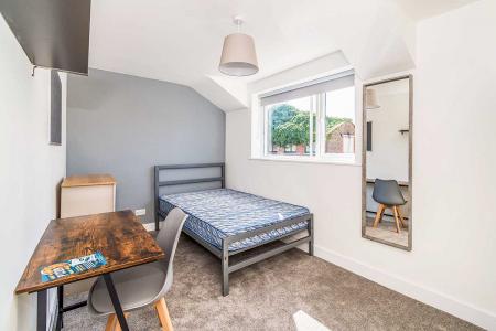 7 bedroom Terraced House to let in Fawcett Road, Southsea, Portsmouth, PO4