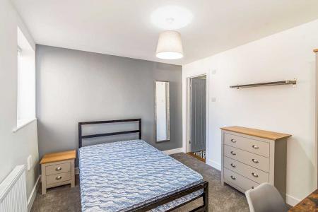 7 bedroom Terraced House to let in Fawcett Road, Southsea, Portsmouth, PO4