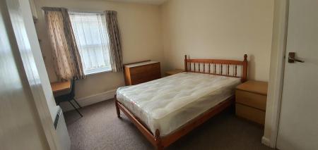 1 bedroom Flat to let in Gloucester Place, Southsea, Portsmouth, PO5