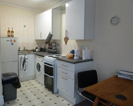 1 bedroom Flat to let in Gloucester Place, Southsea, Portsmouth, PO5