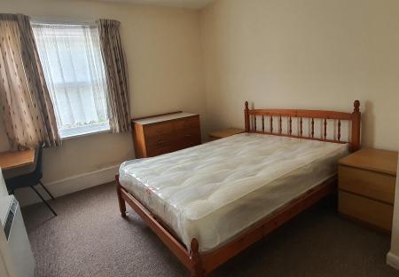 1 bedroom Flat to let in Gloucester Place, Southsea, Portsmouth, PO5