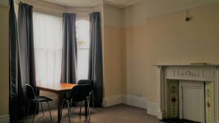 1 bedroom Flat to let in Gloucester Place, Southsea, Portsmouth, PO5