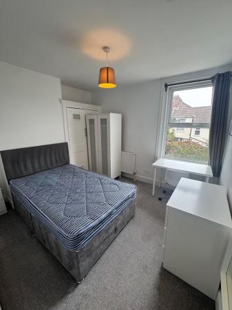 6 bedroom Terraced House to let in Francis Avenue, Southsea, Portsmouth, PO4