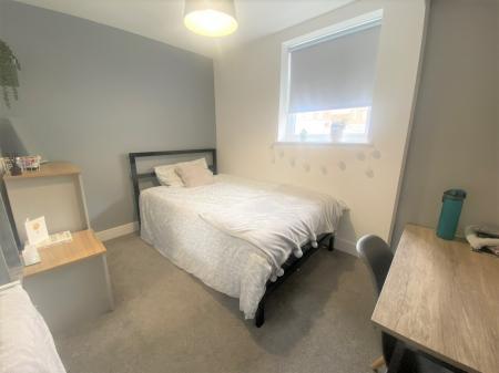 7 bedroom Terraced House to let in Goodwood Road, Southsea, Portsmouth, PO5