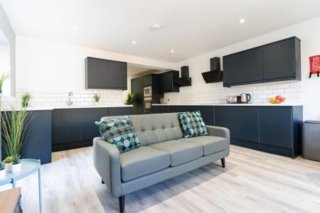 7 bedroom Terraced House to let in Grosvenor Street, Southsea, Portsmouth, PO5