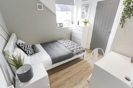 6 bedroom Terraced House to let in Jessie Road, Southsea, Portsmouth, PO4