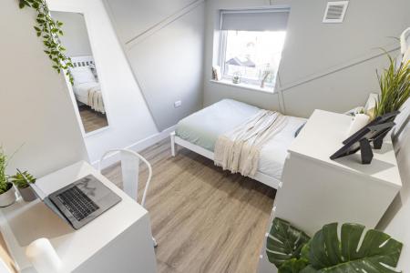 6 bedroom Terraced House to let in Jessie Road, Southsea, Portsmouth, PO4