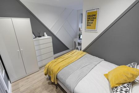 6 bedroom Terraced House to let in Jessie Road, Southsea, Portsmouth, PO4