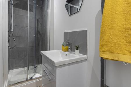 6 bedroom Terraced House to let in Jessie Road, Southsea, Portsmouth, PO4