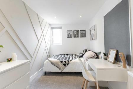 6 bedroom Terraced House to let in Jessie Road, Southsea, Portsmouth, PO4