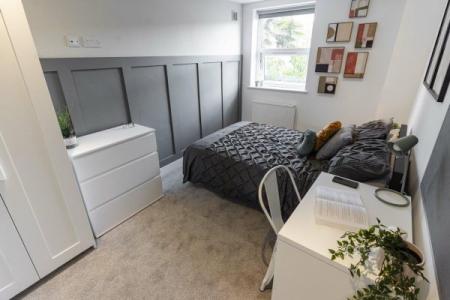 6 bedroom Terraced House to let in Jessie Road, Southsea, Portsmouth, PO4