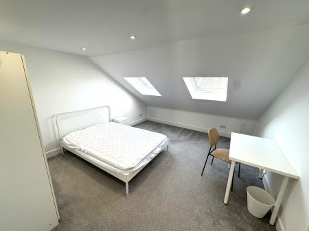 6 bedroom Terraced House to let in Lawson Road, Southsea, Portsmouth, PO5