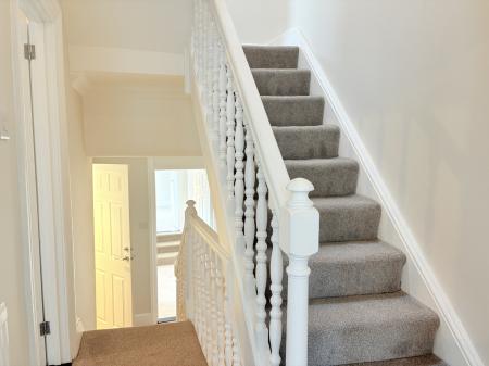 3 bedroom Flat to let in Marmion Road, Southsea, Portsmouth, PO5