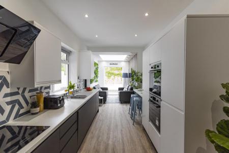 7 bedroom Terraced House to let in Montgomerie Road, Southsea, Portsmouth, PO5