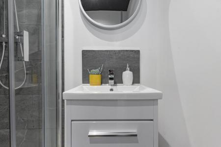 7 bedroom Terraced House to let in Montgomerie Road, Southsea, Portsmouth, PO5