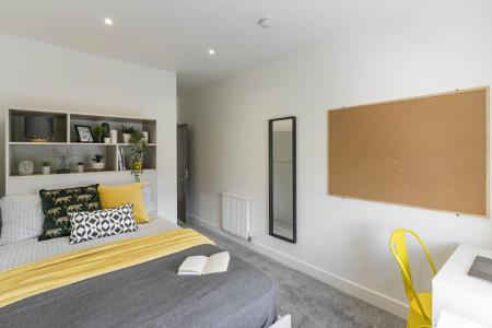 6 bedroom Terraced House to let in Montgomerie Road, Southsea, Portsmouth, PO5