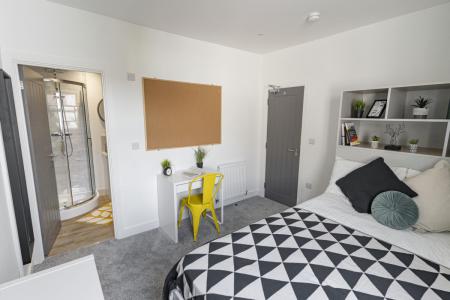 6 bedroom Terraced House to let in Montgomerie Road, Southsea, Portsmouth, PO5