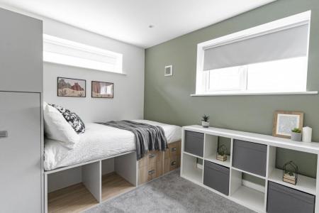 6 bedroom Terraced House to let in Montgomerie Road, Southsea, Portsmouth, PO5