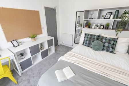 6 bedroom Terraced House to let in Montgomerie Road, Southsea, Portsmouth, PO5