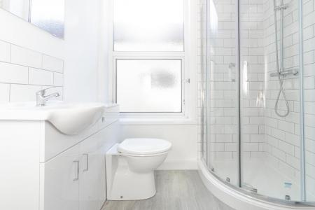 5 bedroom Terraced House to let in Orchard Road, Southsea, Portsmouth, PO4