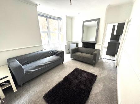 5 bedroom Terraced House to let in Orchard Road, Southsea, Portsmouth, PO4
