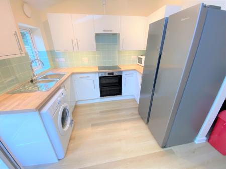 5 bedroom Terraced House to let in Orchard Road, Southsea, Portsmouth, PO4