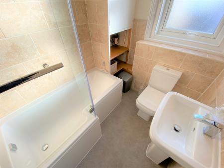 5 bedroom Terraced House to let in Orchard Road, Southsea, Portsmouth, PO4