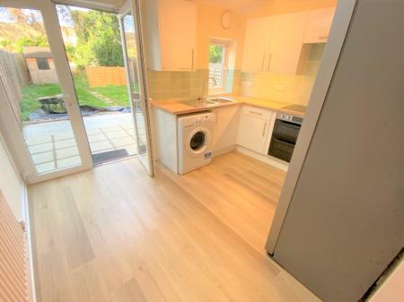 5 bedroom Terraced House to let in Orchard Road, Southsea, Portsmouth, PO4