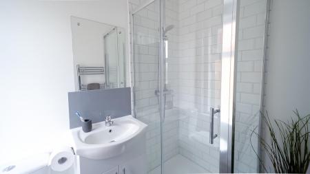 8 bedroom Terraced House to let in Pains Road, Southsea, Portsmouth, PO5