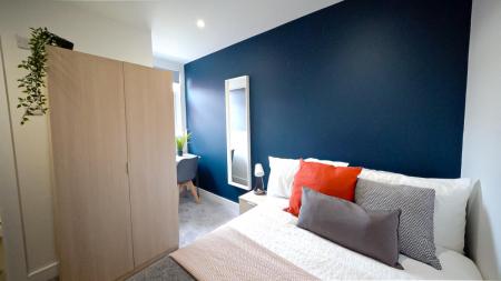 8 bedroom Terraced House to let in Pains Road, Southsea, Portsmouth, PO5