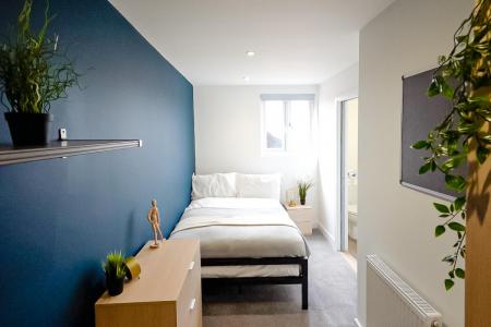 8 bedroom Terraced House to let in Pains Road, Southsea, Portsmouth, PO5