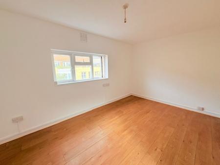 3 bedroom Flat to let in Palmerston Road, Southsea, Portsmouth, PO5
