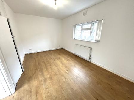 3 bedroom Flat to let in Palmerston Road, Southsea, Portsmouth, PO5
