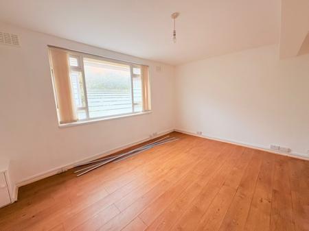 3 bedroom Flat to let in Palmerston Road, Southsea, Portsmouth, PO5