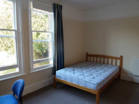 5 bedroom Terraced House to let in Playfair Road, Southsea, Portsmouth, PO5