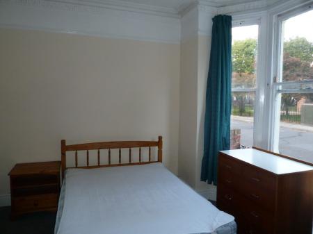 5 bedroom Terraced House to let in Playfair Road, Southsea, Portsmouth, PO5