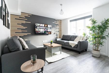 7 bedroom Terraced House to let in Playfair Road, Southsea, Portsmouth, PO5