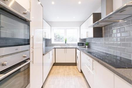 8 bedroom Terraced House to let in Playfair Road, Southsea, Portsmouth, PO5