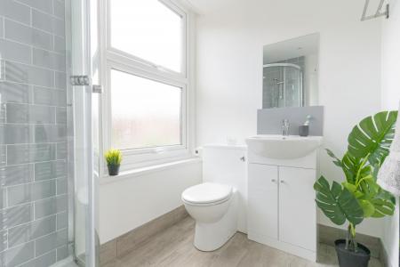 8 bedroom Terraced House to let in Playfair Road, Southsea, Portsmouth, PO5