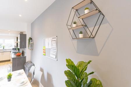 8 bedroom Terraced House to let in Playfair Road, Southsea, Portsmouth, PO5