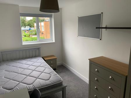6 bedroom Terraced House to let in Raglan Street, Southsea, Portsmouth, PO5