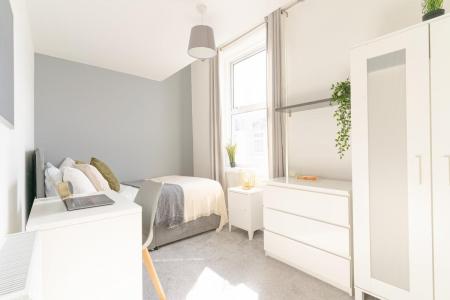 1 bedroom Terraced House to let in Stansted Road, Southsea, Portsmouth, PO5