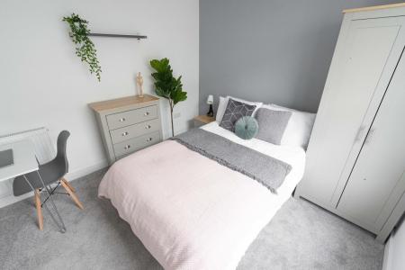 7 bedroom Terraced House to let in Telephone Road, Southsea, Portsmouth, PO4