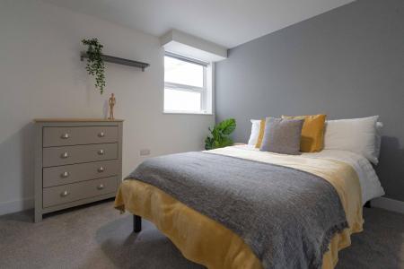 7 bedroom Terraced House to let in Telephone Road, Southsea, Portsmouth, PO4