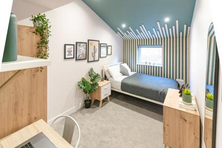 6 bedroom Terraced House to let in Telephone Road, Southsea, Portsmouth, PO4